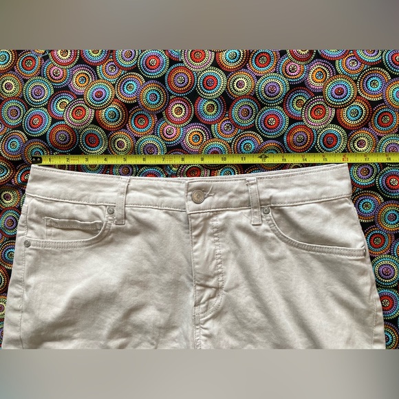 🌞Code Bleu Soho Bermuda EUC - Picture 4 of 5